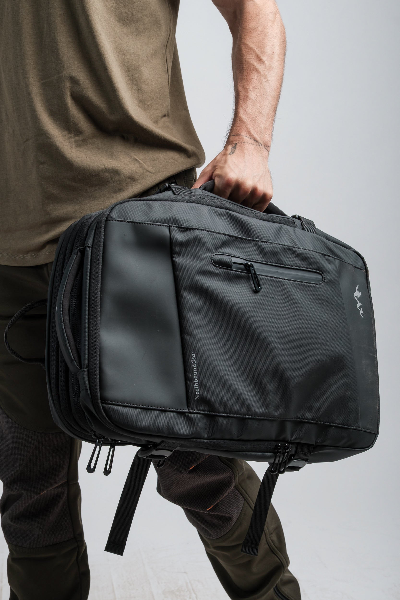 Expandable Backpack 26L / 38L with Built-in Rain Coat