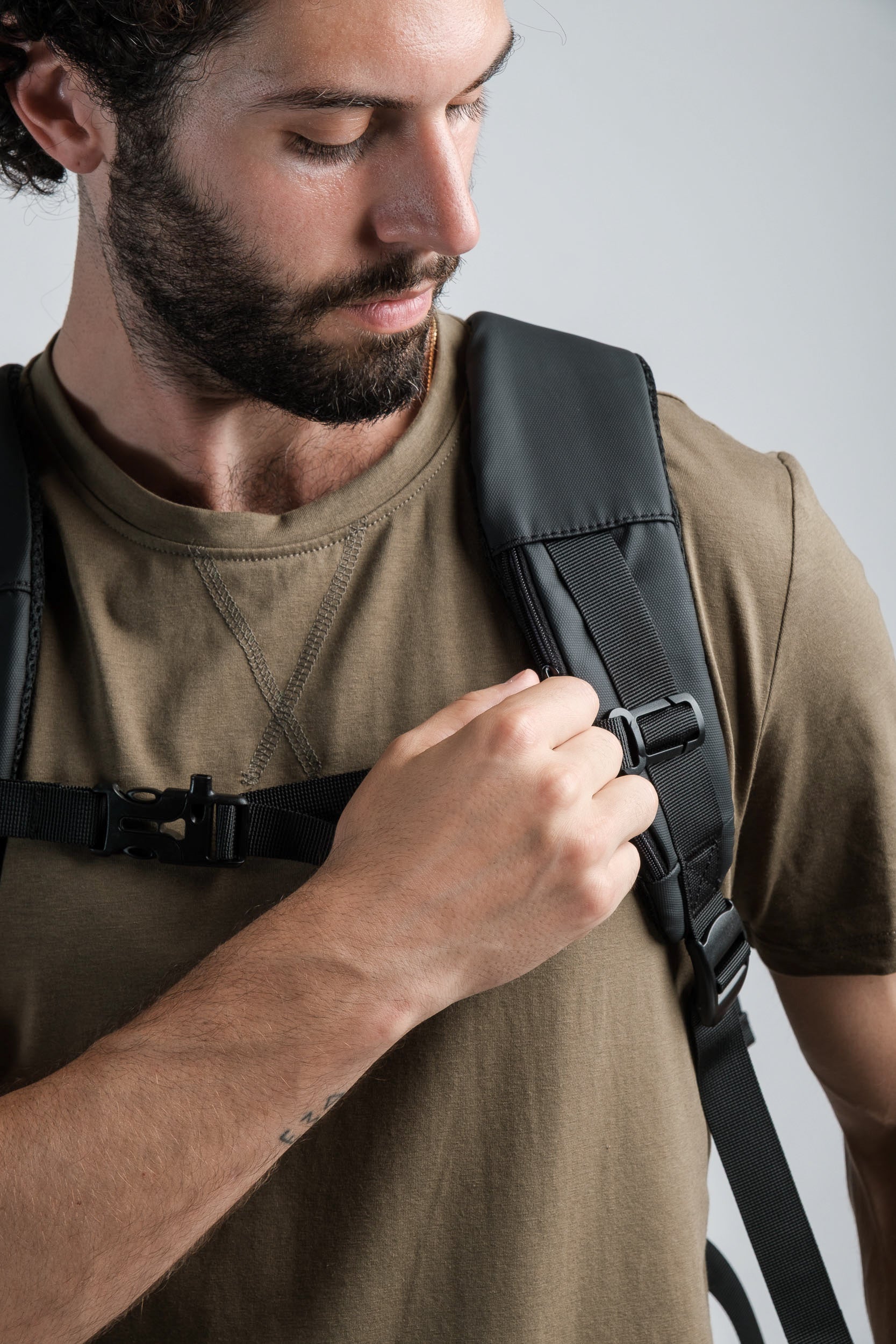 Expandable Backpack 26L / 38L with Built-in Rain Coat